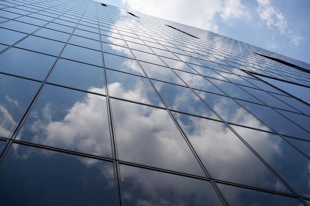 A very tall building with a lot of windows