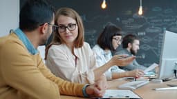 De l'ombre à la lumière : Faites décoller votre carrière de Responsable Production