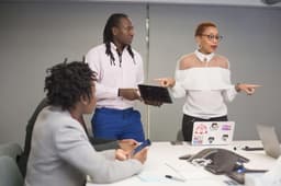 Votre équipe, moteur de performance ou source de friction ? La clé est dans la cohésion !