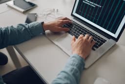 La magie du web à portée de main : Devenez l'artisan des expériences digitales !