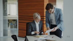 Bien choisir son organisme de formation professionnelle : Le guide ultime pour des compétences valorisées