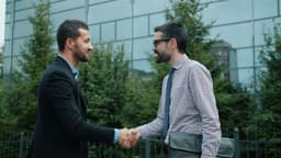 Devenez le maître incontesté de la vente : Votre carrière commerciale prend un nouvel envol !